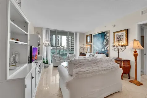 350 SE 2nd Street Fort Lauderdale FL 33301