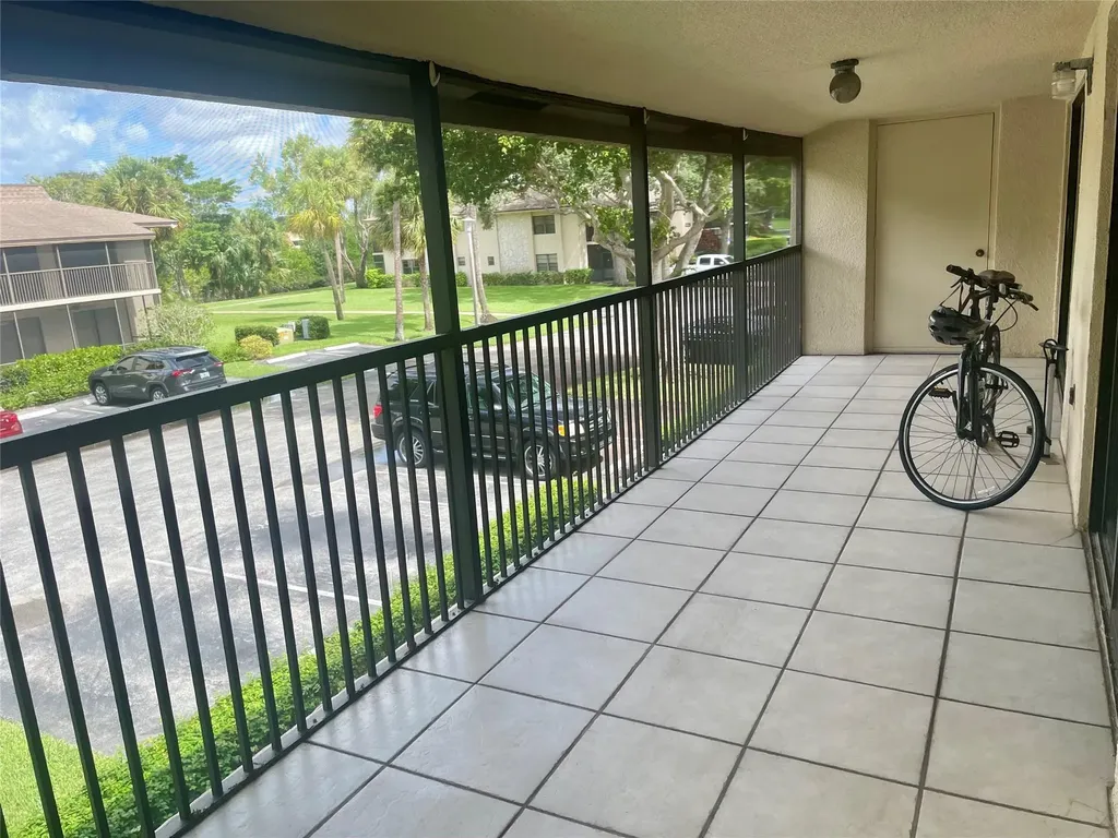 195 Deer Creek Boulevard Deerfield Beach FL 33442