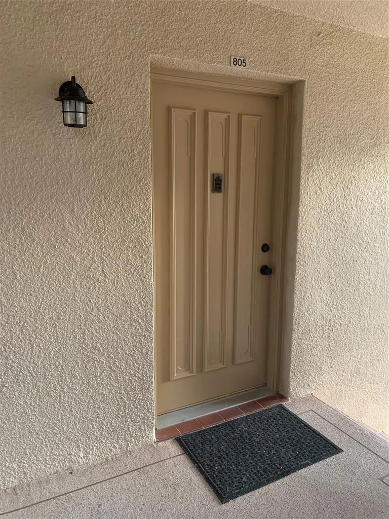 195 Deer Creek Boulevard Deerfield Beach FL 33442