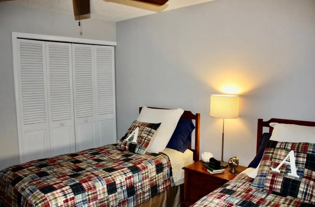 195 Deer Creek Boulevard Deerfield Beach FL 33442