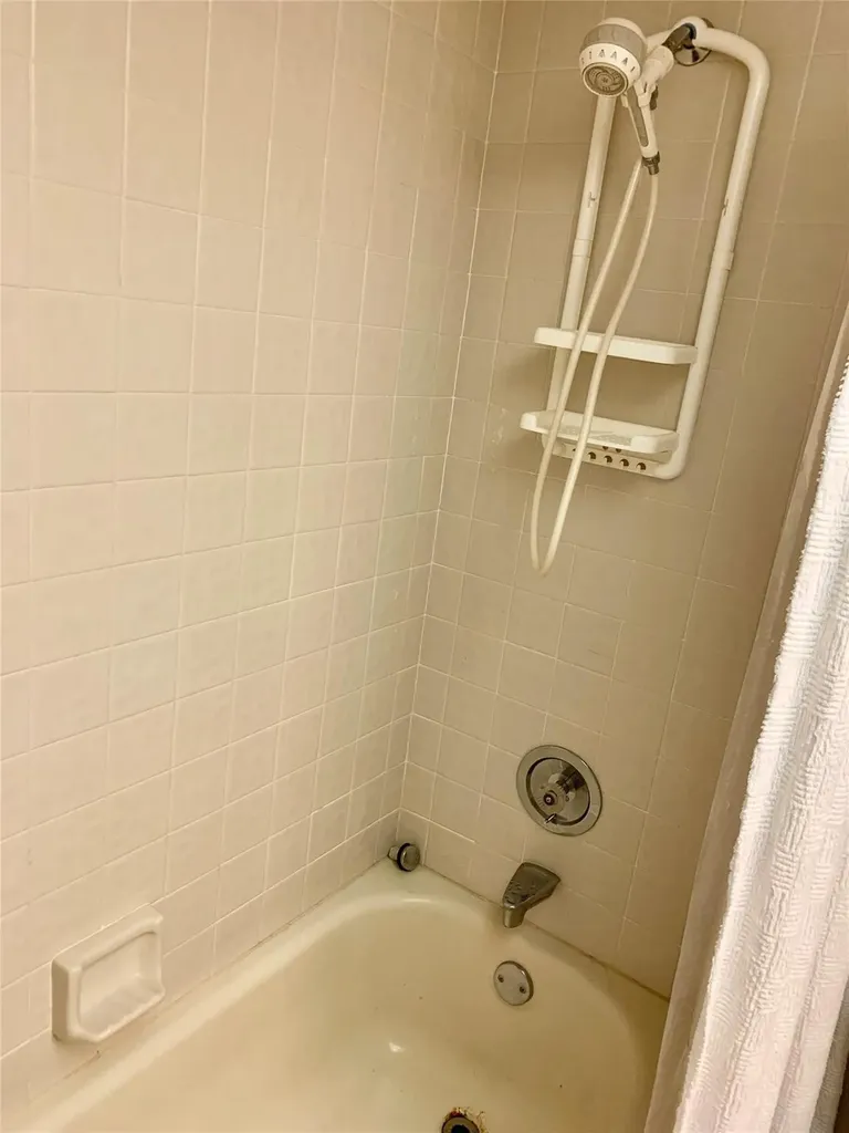 195 Deer Creek Boulevard Deerfield Beach FL 33442