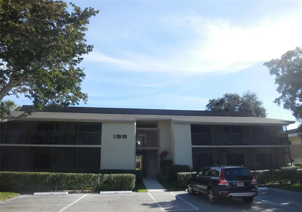 195 Deer Creek Boulevard Deerfield Beach FL 33442