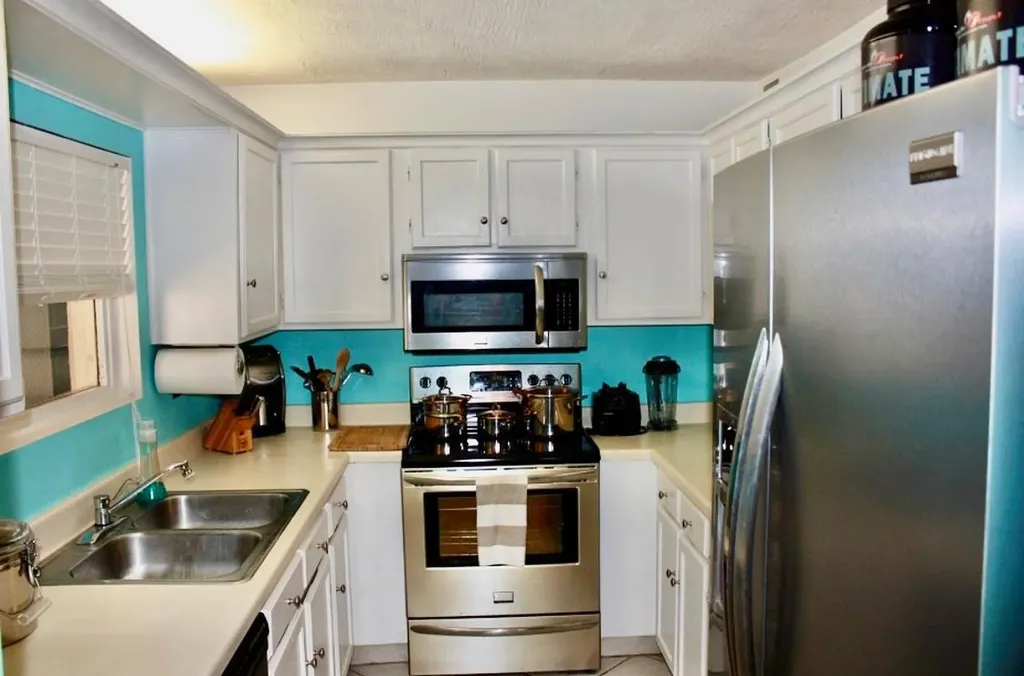 195 Deer Creek Boulevard Deerfield Beach FL 33442