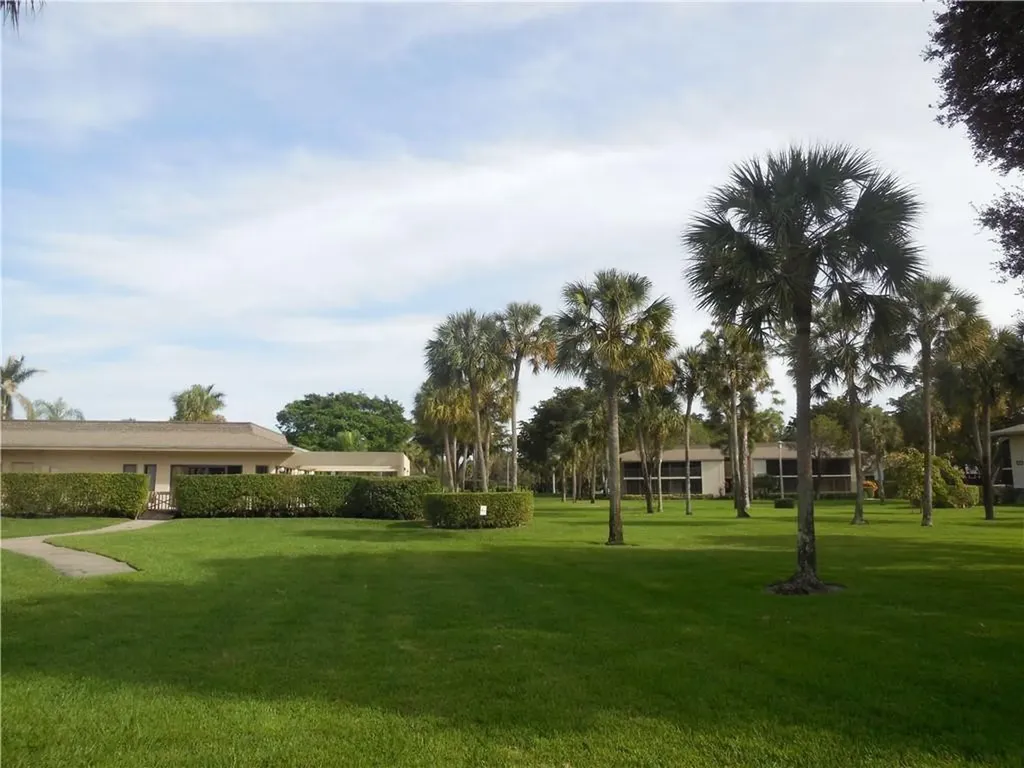 195 Deer Creek Boulevard Deerfield Beach FL 33442