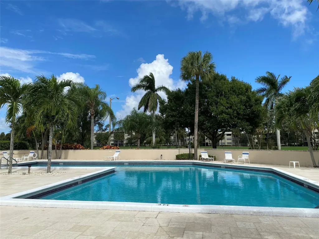 195 Deer Creek Boulevard Deerfield Beach FL 33442