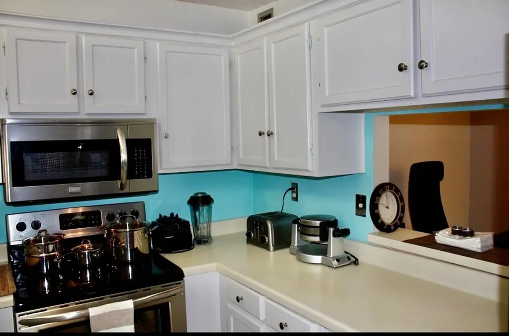 195 Deer Creek Boulevard Deerfield Beach FL 33442