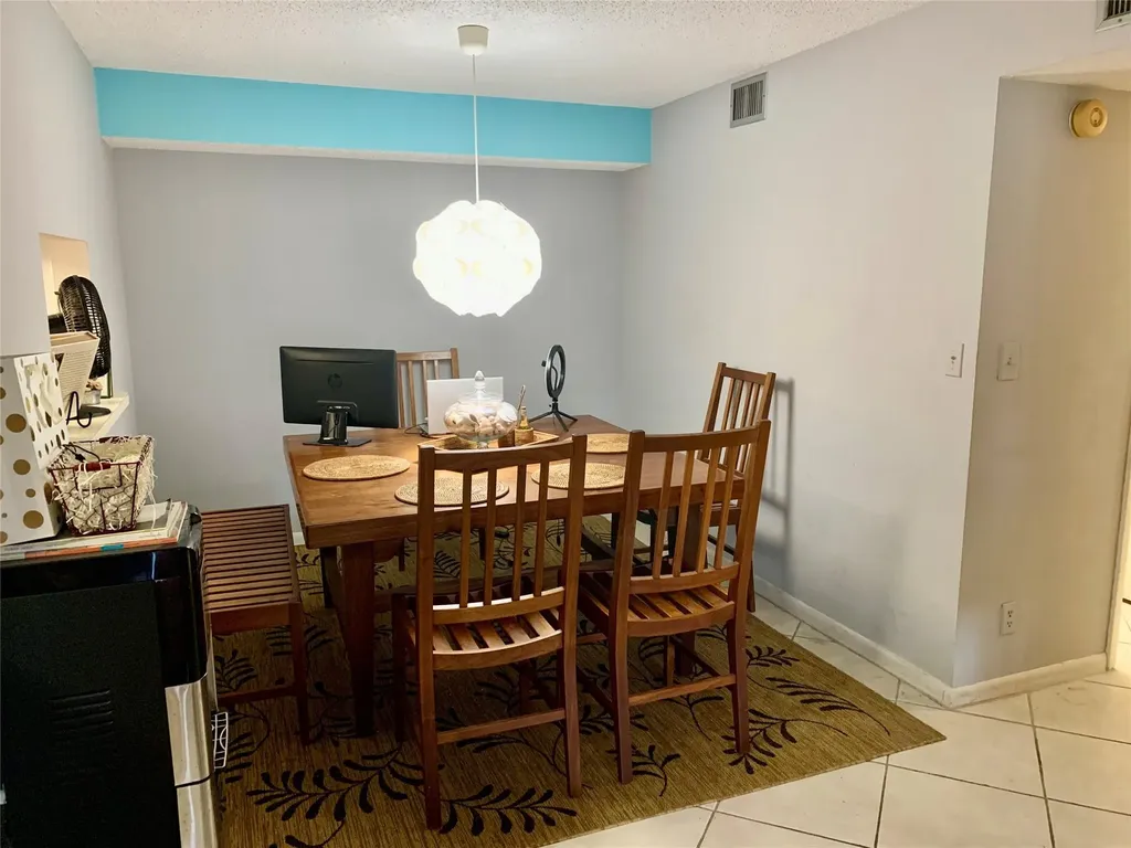 195 Deer Creek Boulevard Deerfield Beach FL 33442