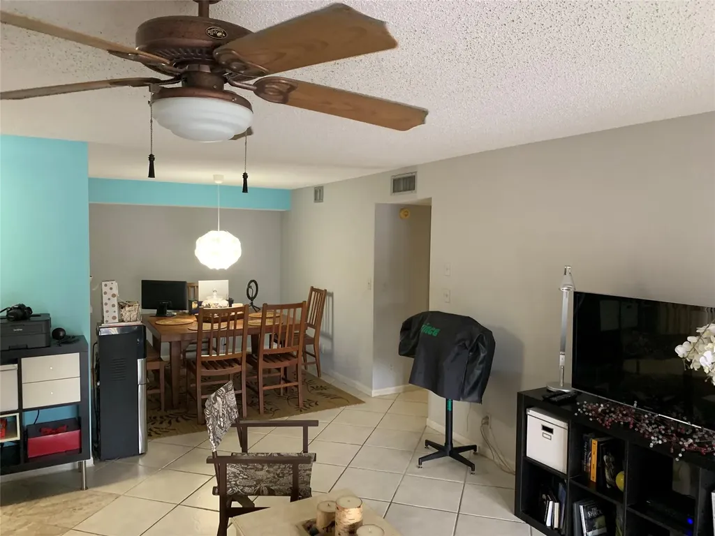 195 Deer Creek Boulevard Deerfield Beach FL 33442