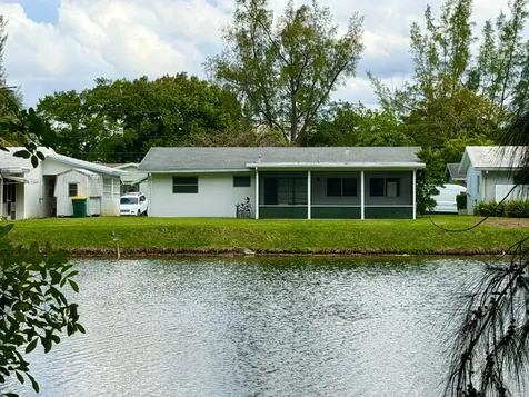 2819 NW 52nd Court Tamarac FL 33309