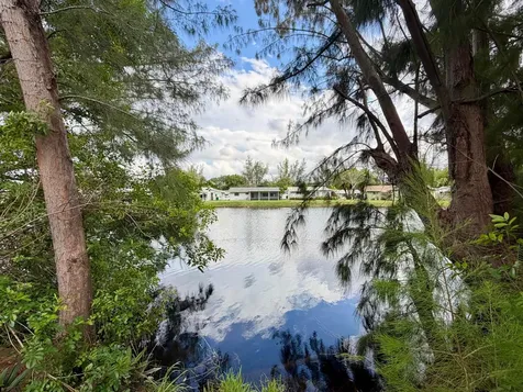 2819 NW 52nd Court Tamarac FL 33309