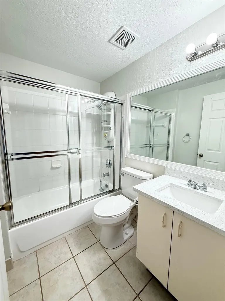 2901 Riverside Drive Coral Springs FL 33065