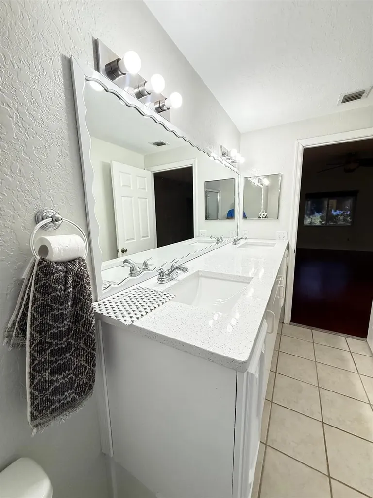2901 Riverside Drive Coral Springs FL 33065