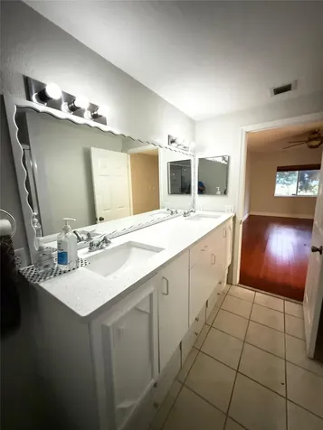 2901 Riverside Drive Coral Springs FL 33065