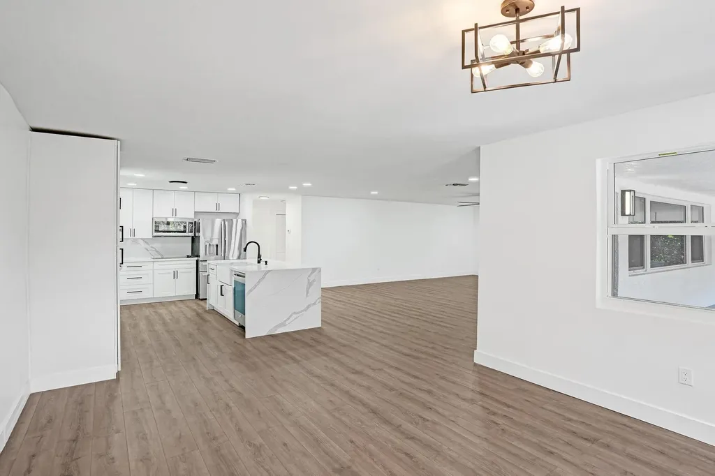 216 Bayberry Drive Plantation FL 33317