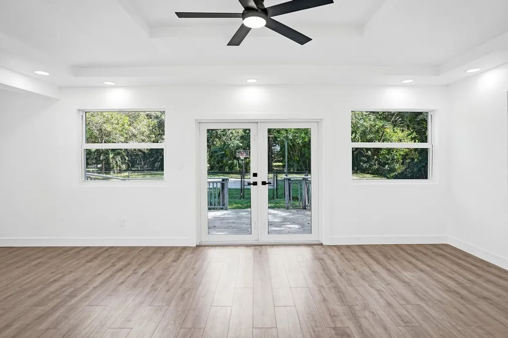 216 Bayberry Drive Plantation FL 33317