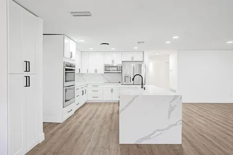 216 Bayberry Drive Plantation FL 33317