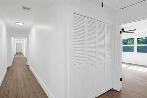 216 Bayberry Drive Plantation FL 33317