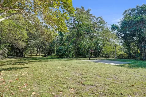 216 Bayberry Drive Plantation FL 33317