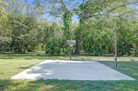 216 Bayberry Drive Plantation FL 33317