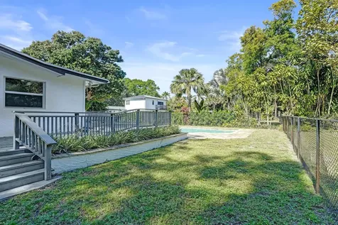 216 Bayberry Drive Plantation FL 33317