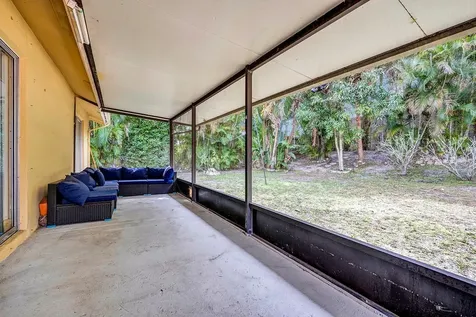 19667 Delaware Circle Boca Raton FL 33434