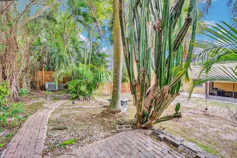 19667 Delaware Circle Boca Raton FL 33434