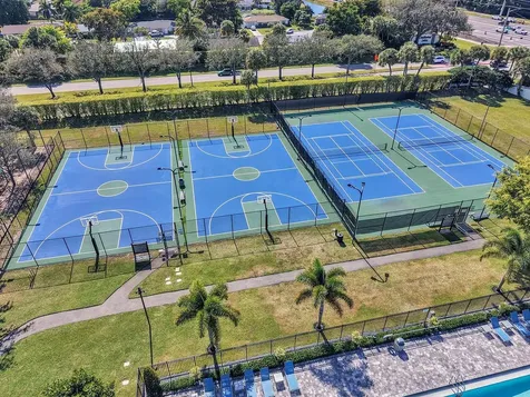 19667 Delaware Circle Boca Raton FL 33434