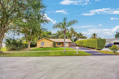 19667 Delaware Circle Boca Raton FL 33434