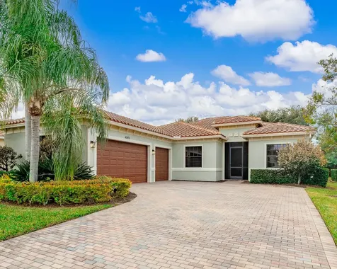 4985 55th Street Vero Beach FL 32967