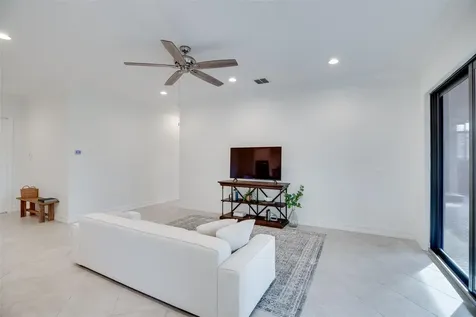 4985 55th Street Vero Beach FL 32967
