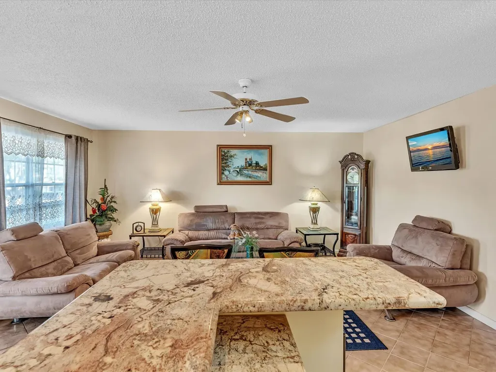 238 Ventnor Q Deerfield Beach FL 33442
