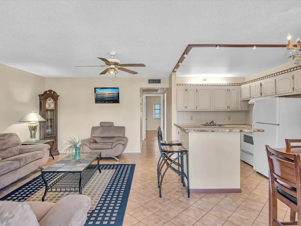 238 Ventnor Q Deerfield Beach FL 33442