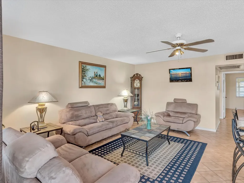 238 Ventnor Q Deerfield Beach FL 33442