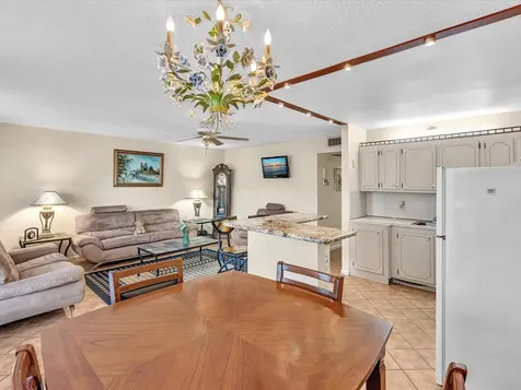 238 Ventnor Q Deerfield Beach FL 33442