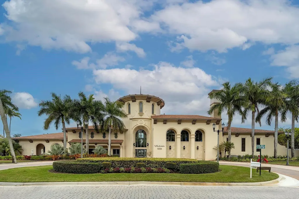 3330 NW 124th Way Sunrise FL 33323