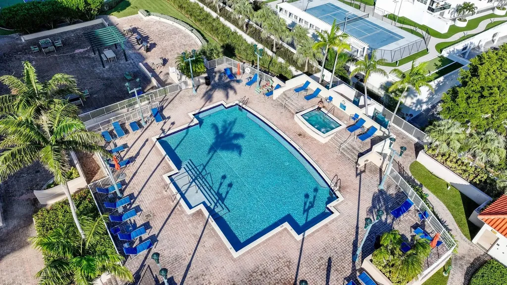 3020 NE 32nd Avenue Fort Lauderdale FL 33308