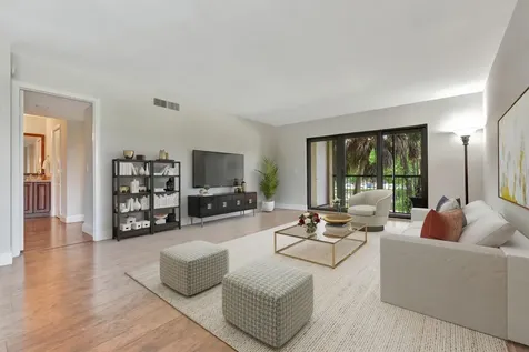334 Lakeview Drive Weston FL 33326