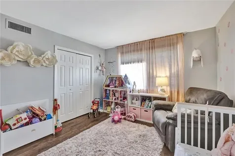 334 Lakeview Drive Weston FL 33326