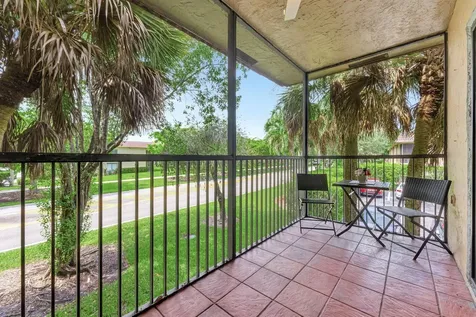 334 Lakeview Drive Weston FL 33326