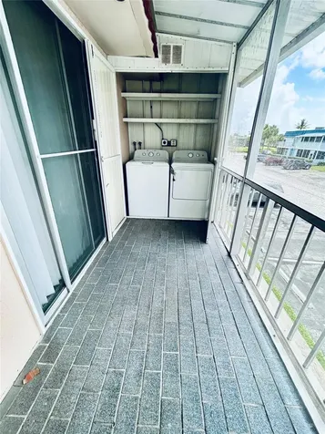 226 Brittany E Delray Beach FL 33446
