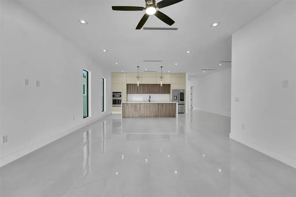 1113 NE 16th Street Fort Lauderdale FL 33304