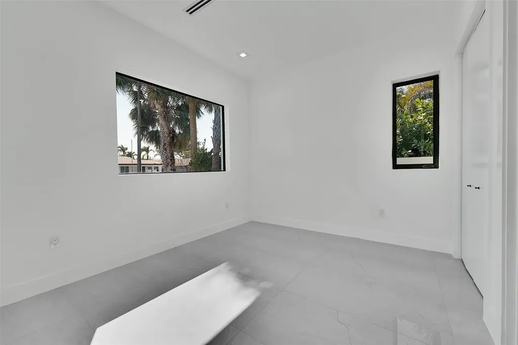 1113 NE 16th Street Fort Lauderdale FL 33304