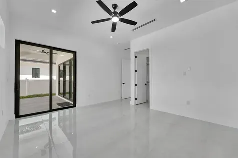 1113 NE 16th Street Fort Lauderdale FL 33304
