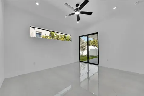 1113 NE 16th Street Fort Lauderdale FL 33304