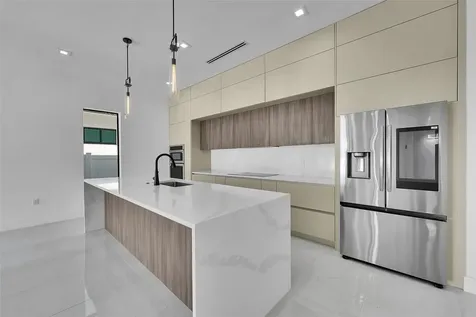 1113 NE 16th Street Fort Lauderdale FL 33304