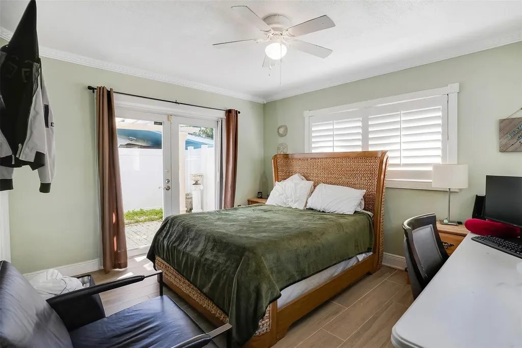 2401 SE 12th Street Pompano Beach FL 33062
