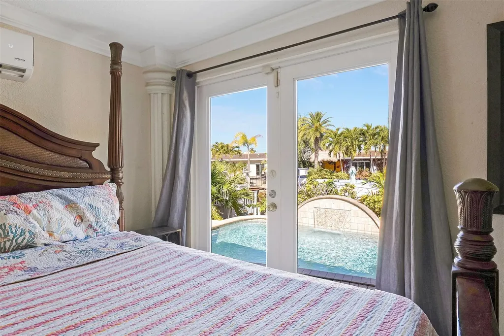 2401 SE 12th Street Pompano Beach FL 33062