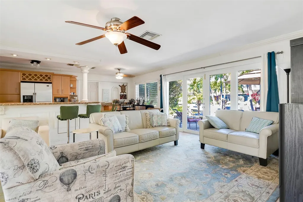 2401 SE 12th Street Pompano Beach FL 33062