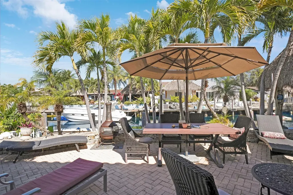 2401 SE 12th Street Pompano Beach FL 33062