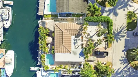 2401 SE 12th Street Pompano Beach FL 33062